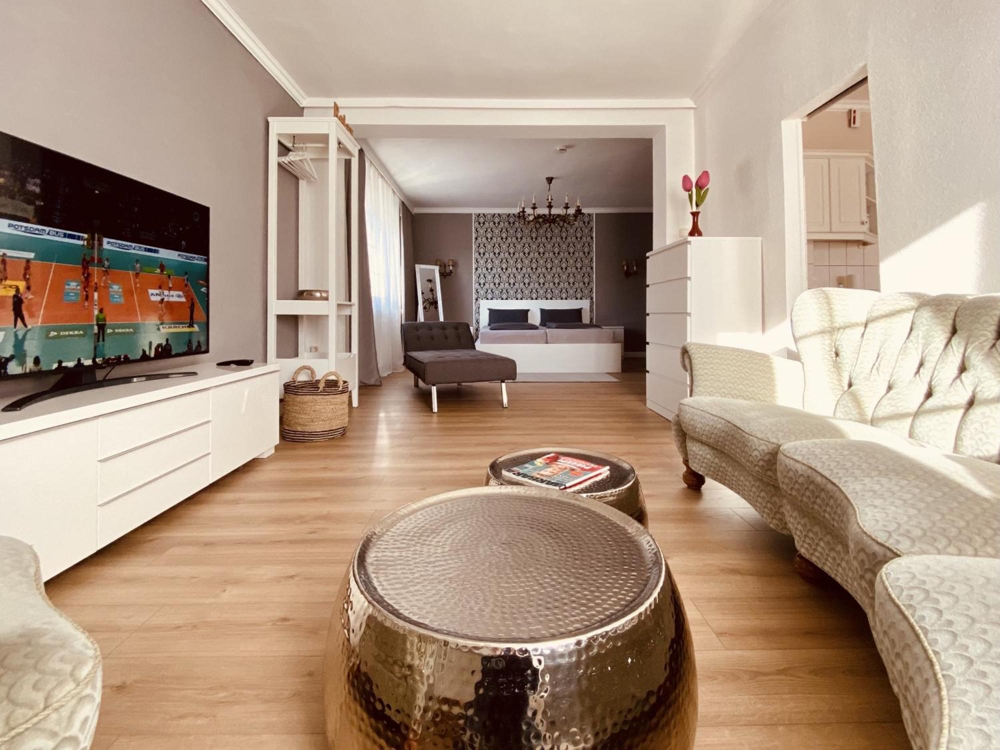 Casa Rehse I Stilvolles Apartment I 24H-Self-Check-In I Kostenlos Parken & Wlan I 55-Zoll-Smart&Kabel-Tv I Oepnv 에르푸르트 외부 사진