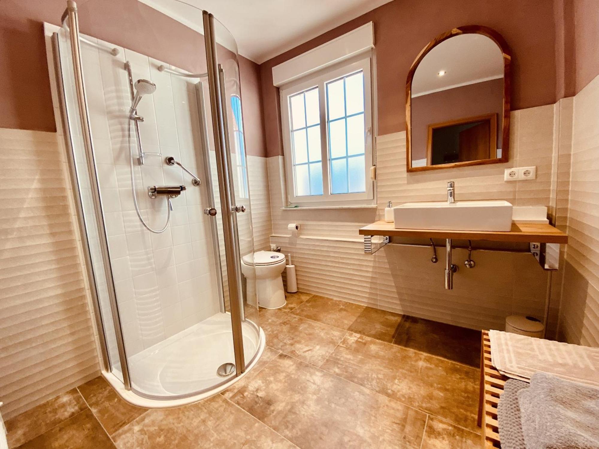 Casa Rehse I Stilvolles Apartment I 24H-Self-Check-In I Kostenlos Parken & Wlan I 55-Zoll-Smart&Kabel-Tv I Oepnv 에르푸르트 외부 사진