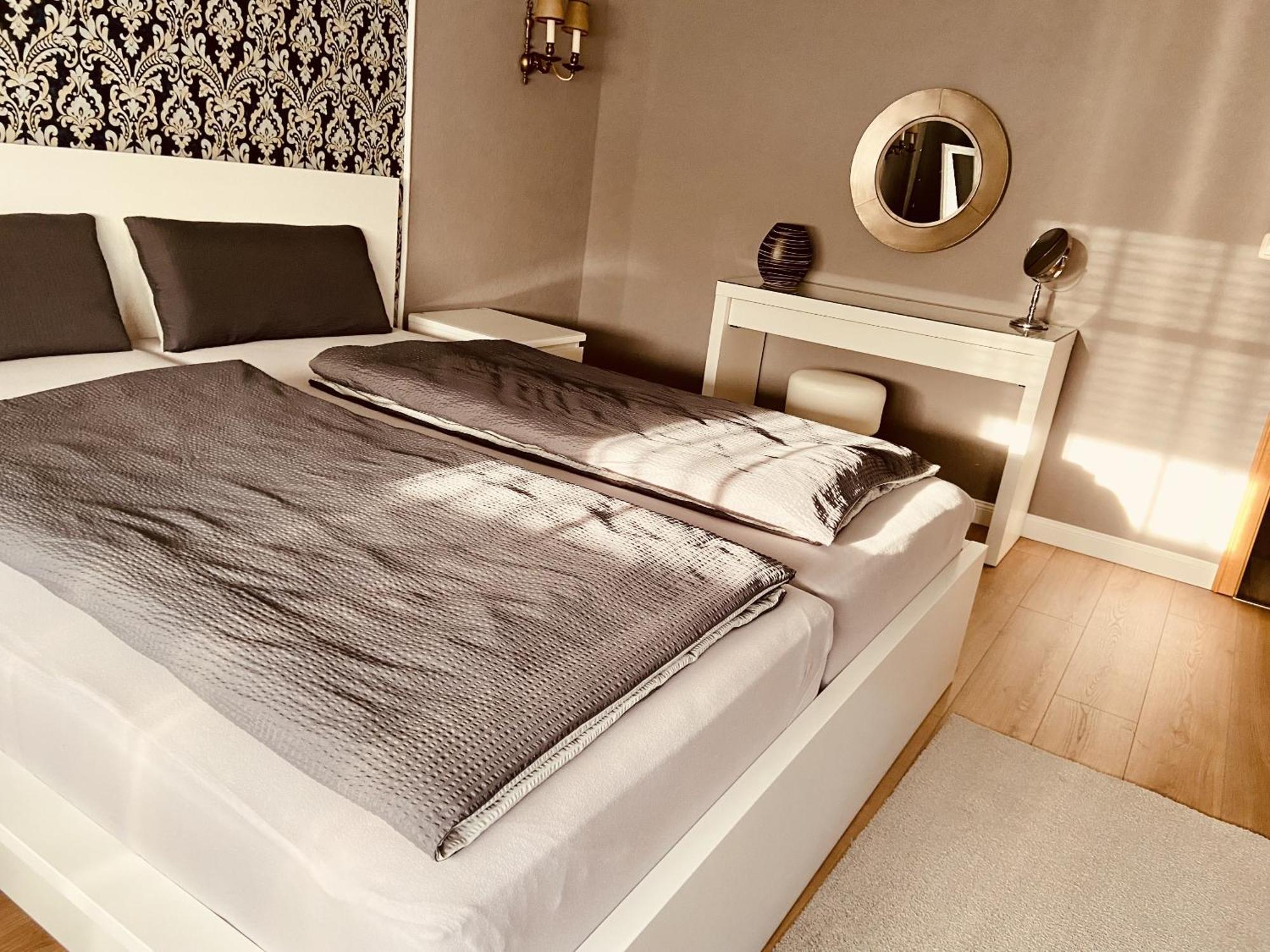 Casa Rehse I Stilvolles Apartment I 24H-Self-Check-In I Kostenlos Parken & Wlan I 55-Zoll-Smart&Kabel-Tv I Oepnv 에르푸르트 객실 사진